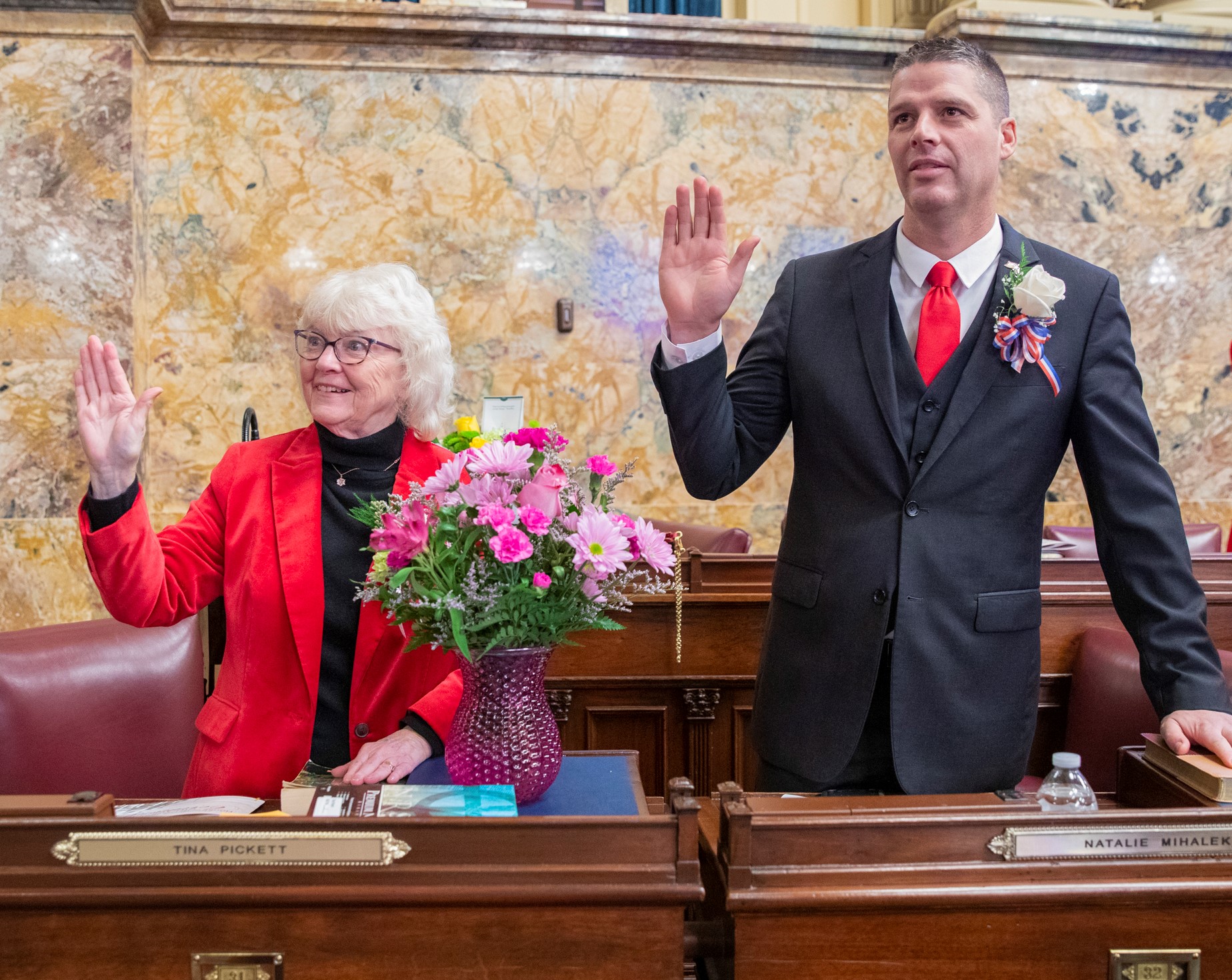 Pickett, Owlett Take Oath of Office to Begin New House Session 