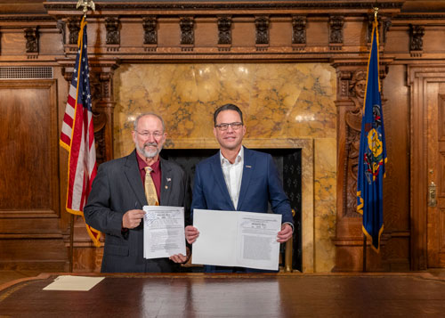 PA Schools Must Offer Cash Option at School-Sponsored Events 